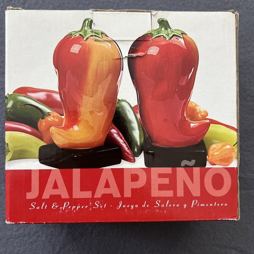 Clay Art Jalapeño Salt And‎ Pepper Shaker Set Retro 2006